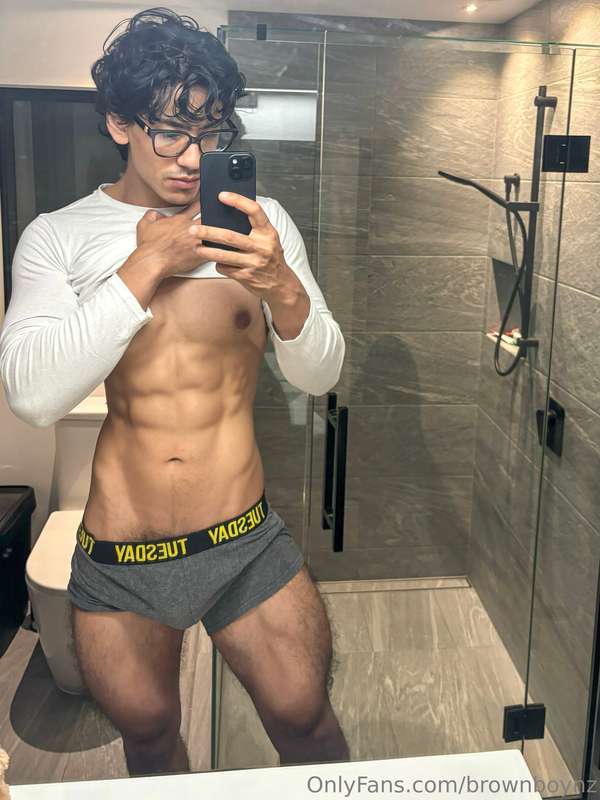 Brownboynz - Onlyfans - 19 Sep, 2024 5