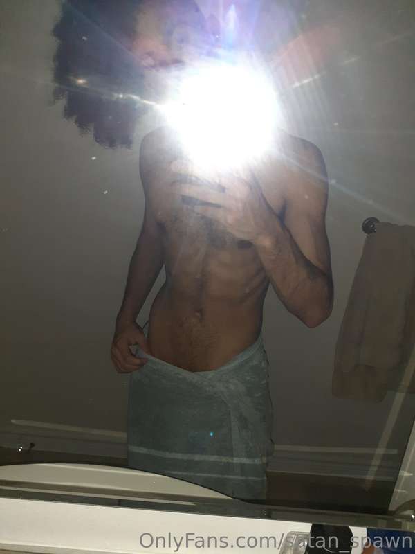 Post workout and shower pics/vid 1