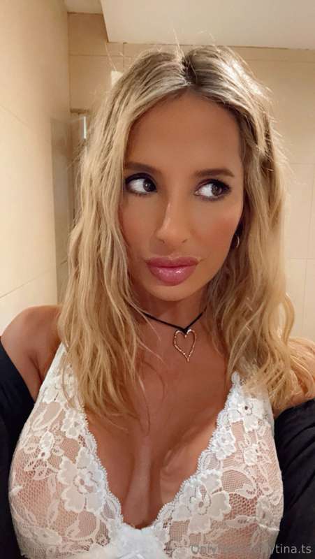 White-hot and feeling luxurious! My best lingerie purchase y..