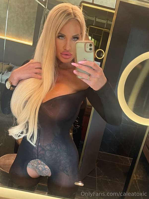 I love crotchless nylon catsuits, they are so practical 😈 Ha.. 6
