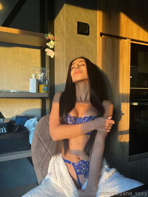 Want to guess what I'll be wearing that'll make your heart r..
