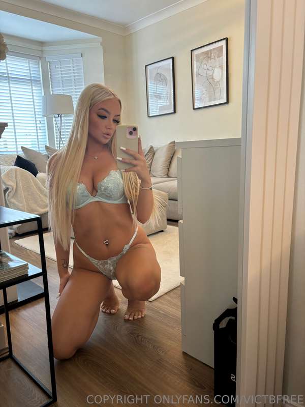 Head over to @victbx to see a little more 🤭 x