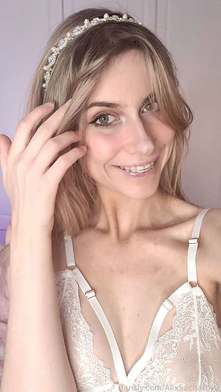 Alixsacharova - Fansly - 10 May, 2023 18