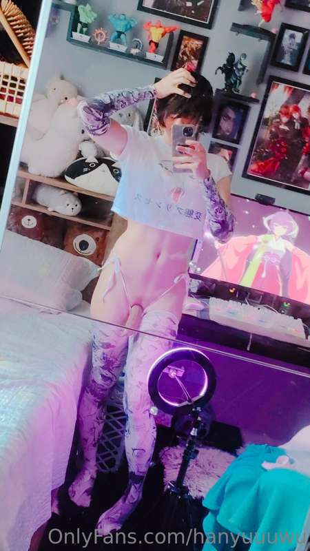 lick me :3 2
