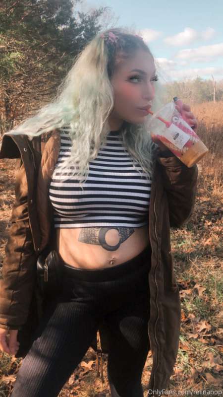 who wants to go hiking with me? 💕 4