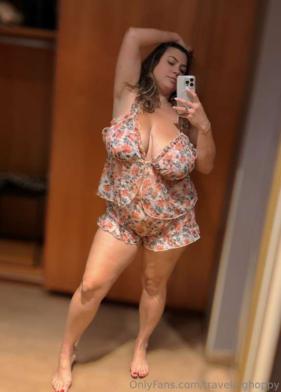 Casual mirror selfies 2