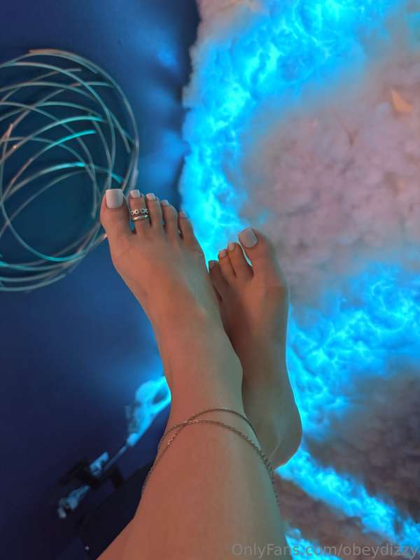 Obeydizzy - Onlyfans - 2025-04-08T16:49:11