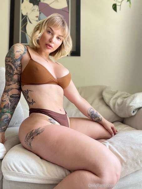 Lover, go follow the sexy @itsivylebelle 😍 

https://onlyfan..