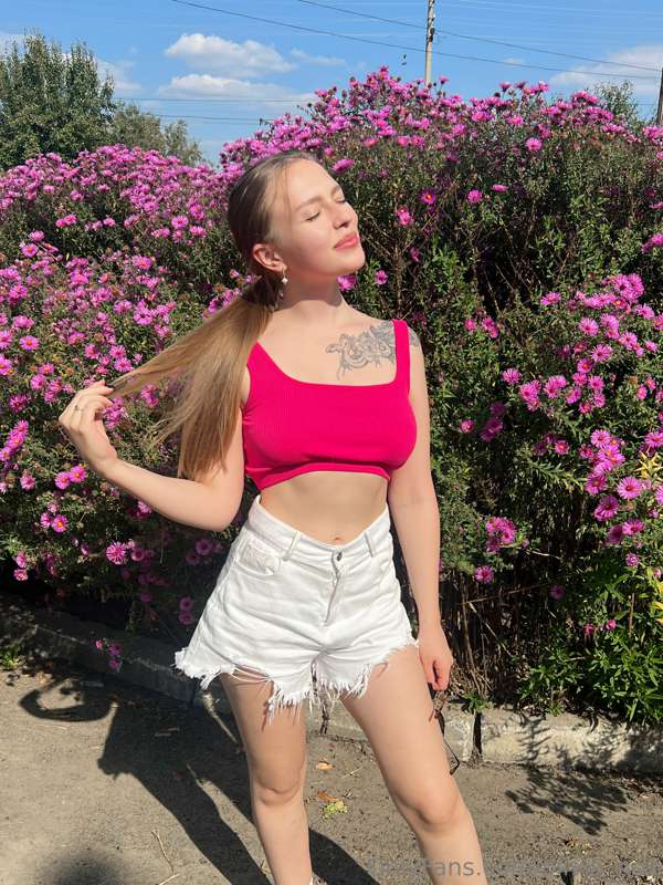I like to catch the sun's rays on me🌞❤️
