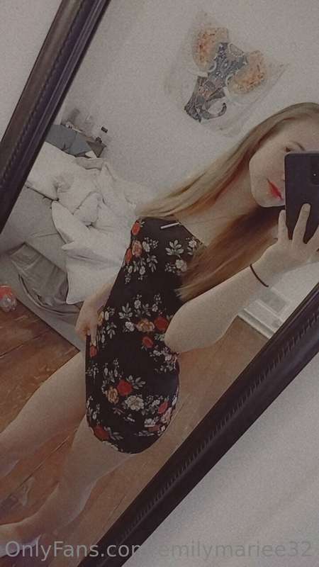 Emilymariee32 - Onlyfans - 01 Aug, 2023 1