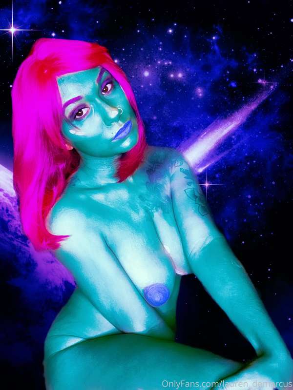 👽👽👽 2