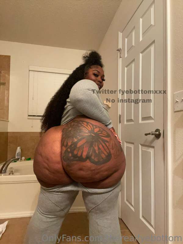 Therealfyebottom - Onlyfans - 10 Dec, 2022