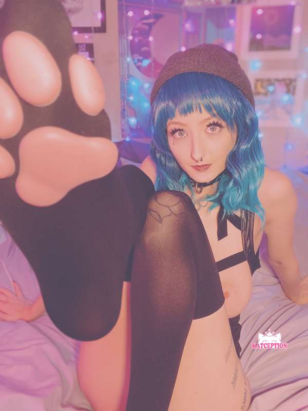 Paw socks! 💓💓 Happy Valentine’s Day! 4
