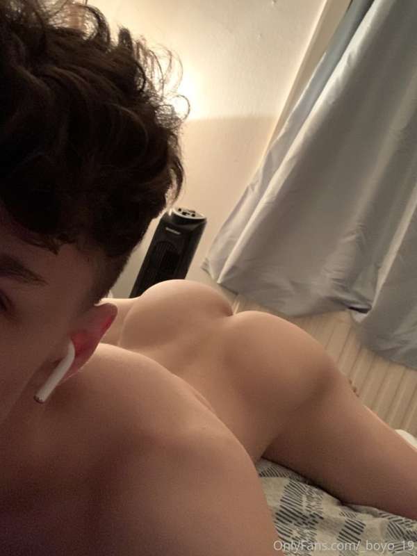 Some booty pics 😜 1