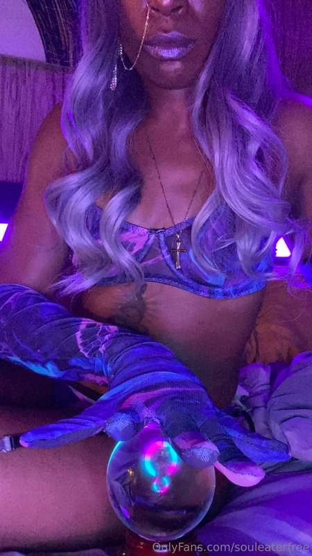 Wanna see the XXX version? Check your messages 😘😘😘😘 Have an .. 3