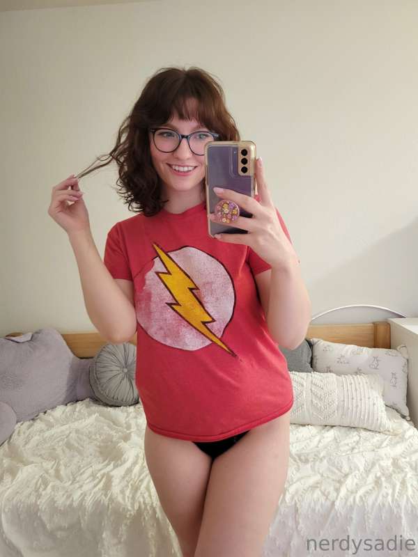 I felt cute in this outfit, so here's a big photoset of me s..