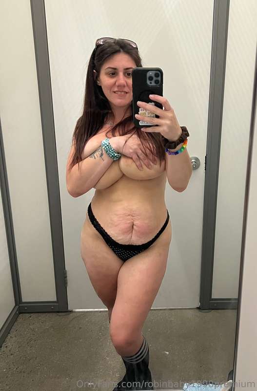 Robinbaby1990Premium - Onlyfans - 30 Aug, 2024