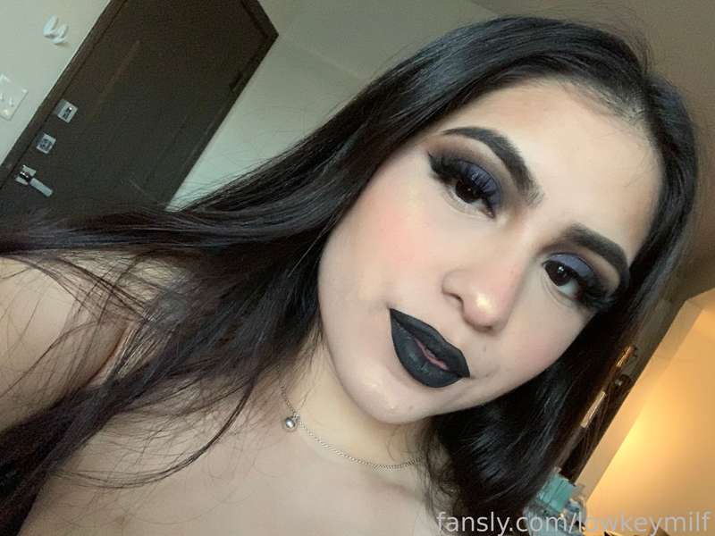 Lowkeymilf - Fansly - 19 Jan, 2023 13