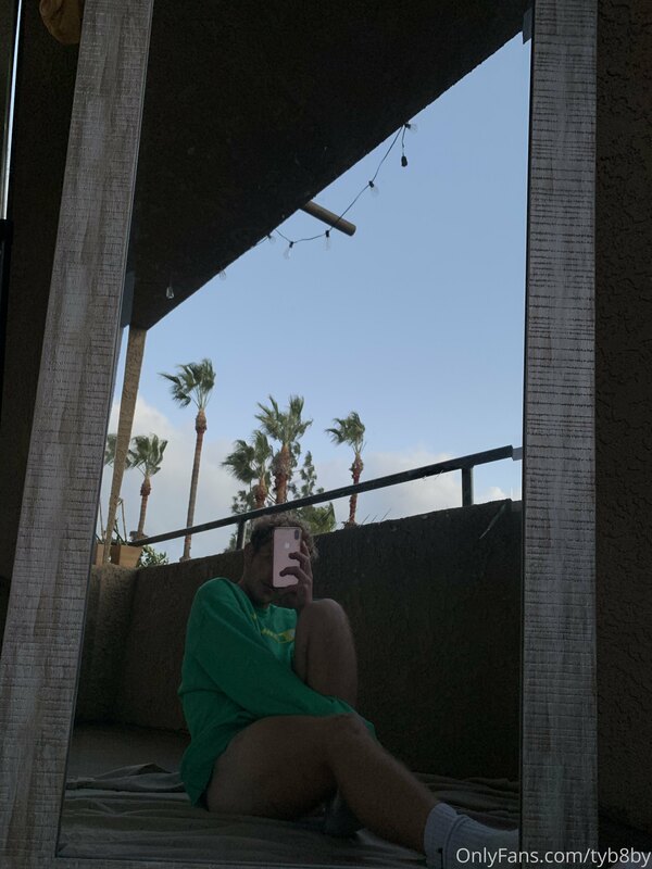 balcony booty 3