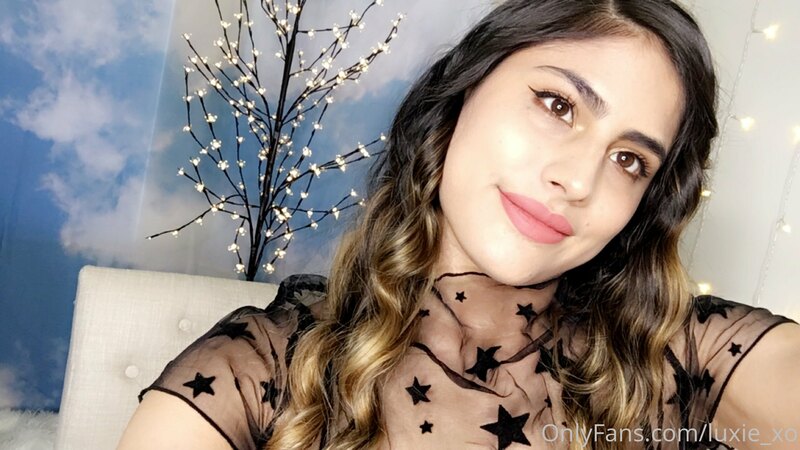 Do you like my outfit today, Daddy?❤️? 5