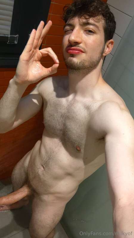 Some shower pics for you all 8