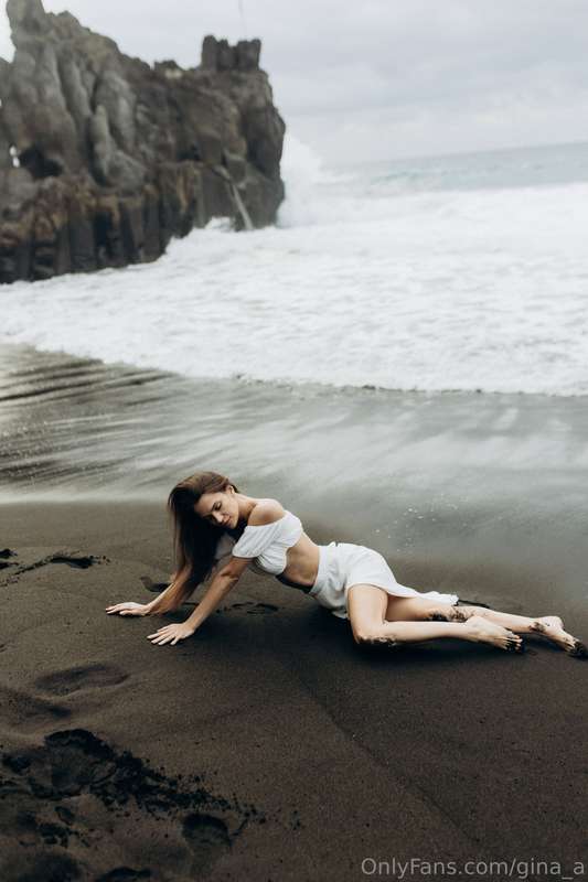 I wish you could take me right here on the wet sand🌊