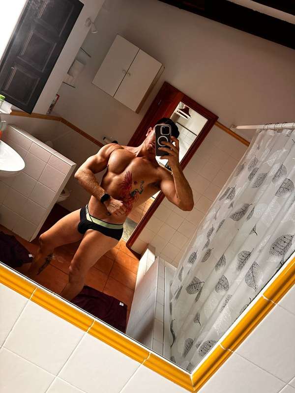 ❤️‍🔥 @fenixart ❤️‍🔥 🇦🇷 Argentinian, hot, rugged, is sharing .. 2