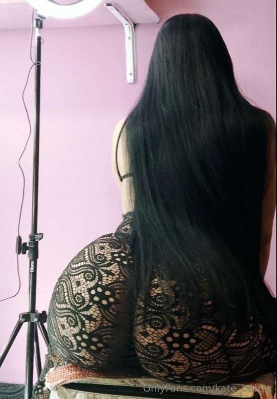 @hot_latina111❤️‍🔥@hot_latina111❤️‍🔥My big-ass Latina friend..