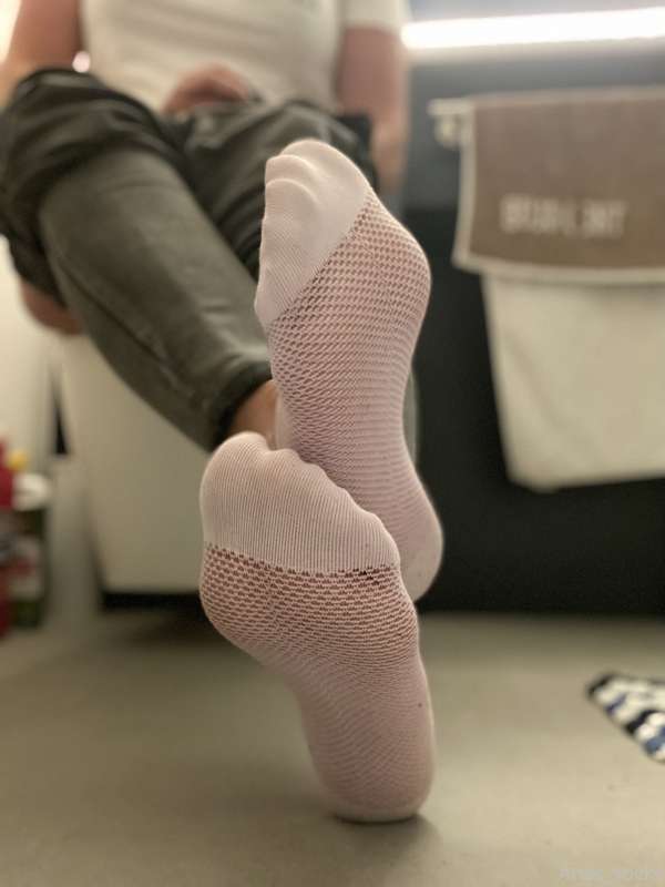 Worship  my stinky socks SOCK bi.tch! 👅👃🧦 8