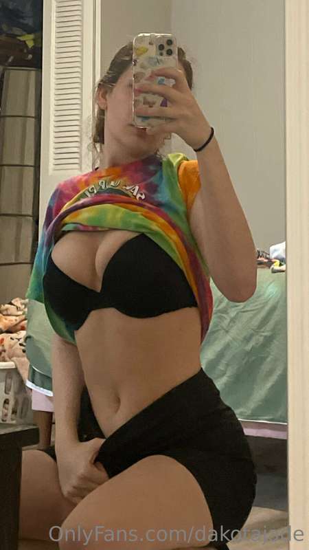 Message me 😇