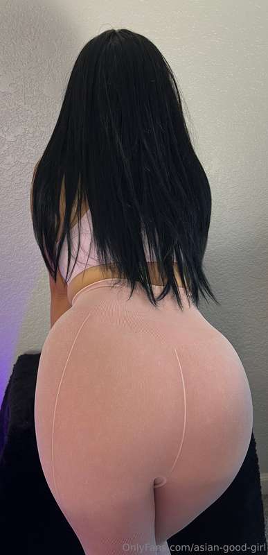 Put some of your yum yum sauce on my ass 👍