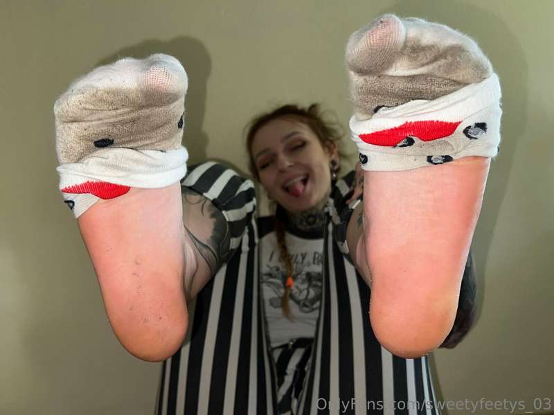 Ready for a taste ? 🧦💦 3