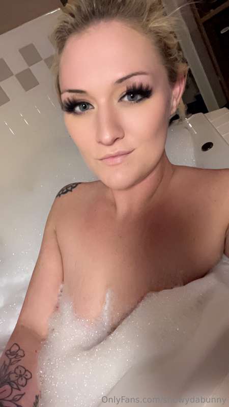 Bath time 💦🤫❤️ 3