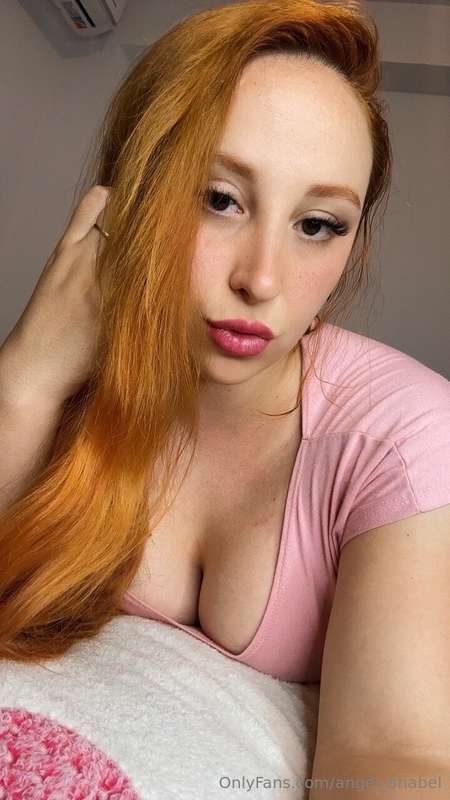 Dont just look at me like that... 🙈​ send me a chat! 😊​