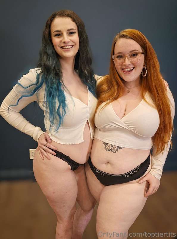 Photo Set (SFW): 