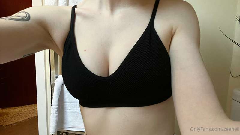living up to my reputation of sending tit pics the second im..