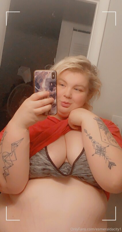 Do you like my tattoos? Wanna see more of them? ?