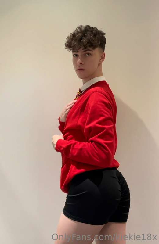 Wanna give me some extra lessons? 🫶🏻😏 3