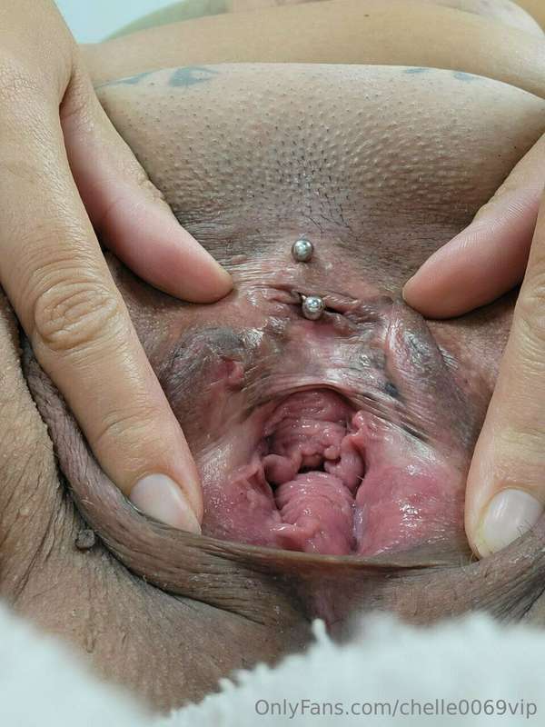 ## 📸 BRAND NEW PHOTO SET! 📸   2 hand WIDE pussy spreading ph.. 3