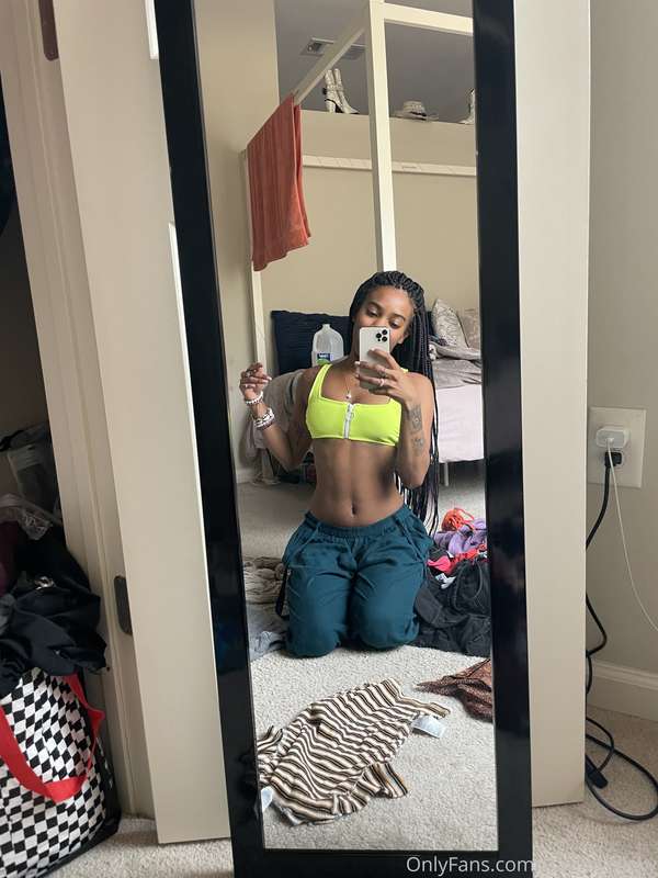 Cleaning up always makes me horny.. I think it’s all the pre..