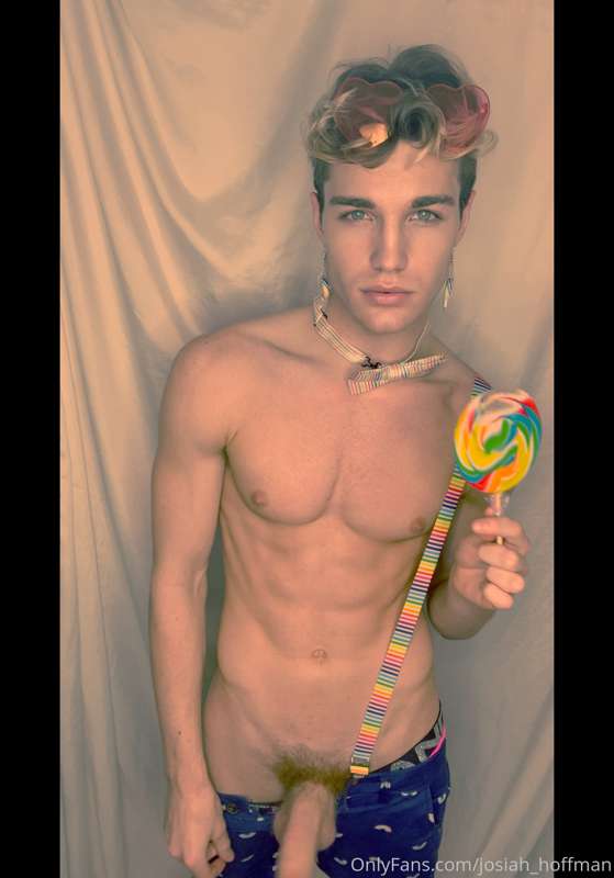 It’s edible 😈🍭 4