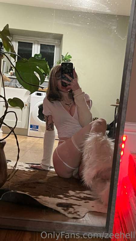 sexy yeti vibes ☃️🏔️ 8
