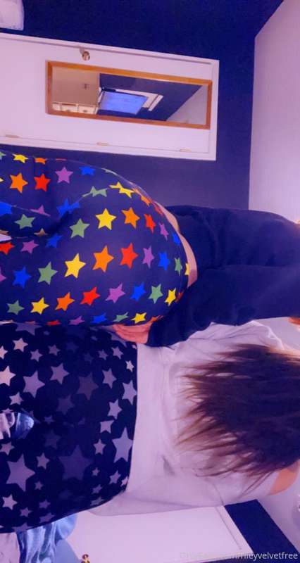 Rileyvelvetfree - Onlyfans - 04 Feb, 2021