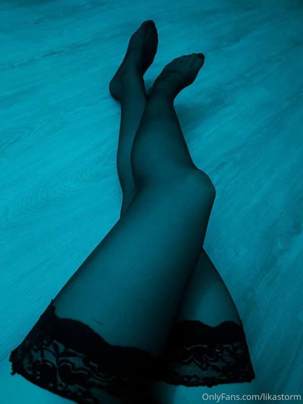 I'll wear stockings and black lace lingerie for you ♥
