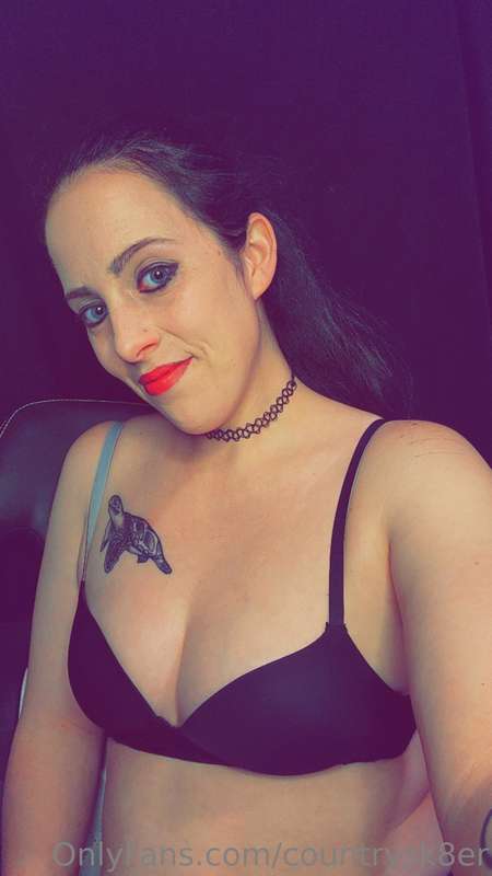 Few selfies and u can see the color undies I'm wearing right.. 4