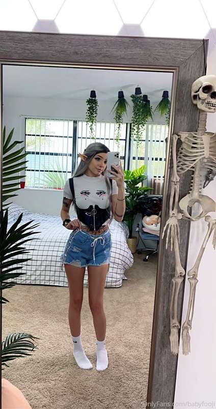 Elfie set 💞🖤🍭 pt. 3 ((: 8