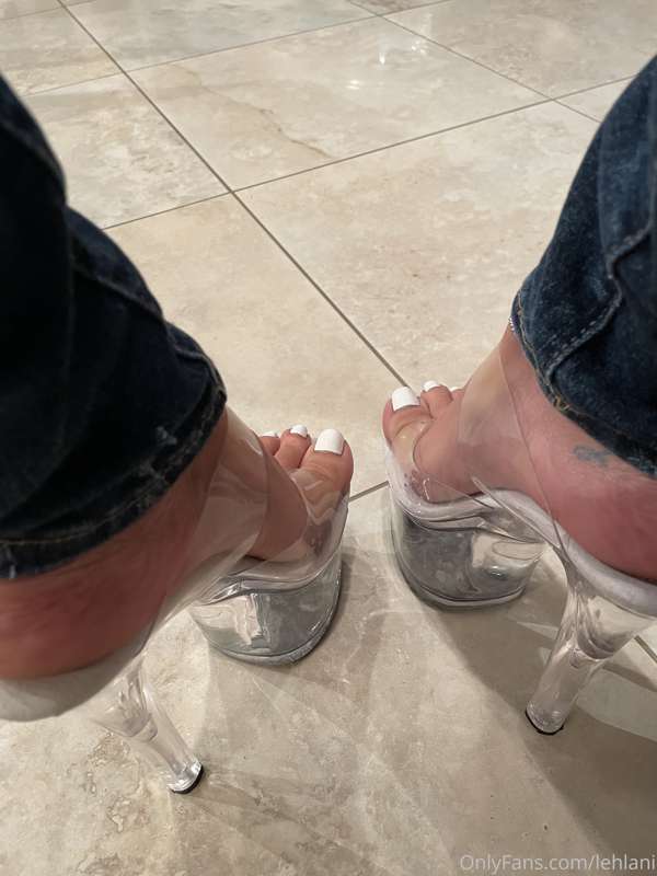 Feet crafted by heaven 😜🌸🕊 7