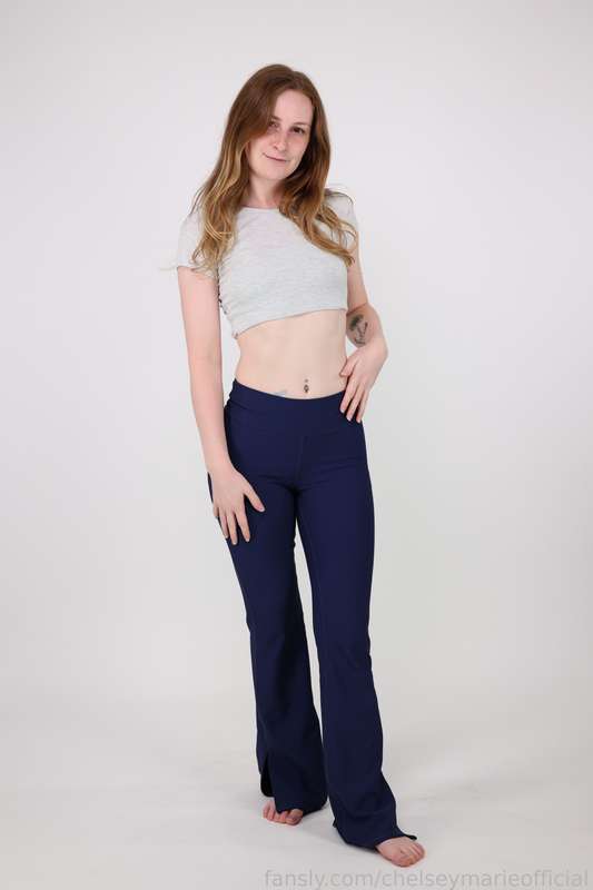 Chelseymarieofficial - Fansly - 01 May, 2025