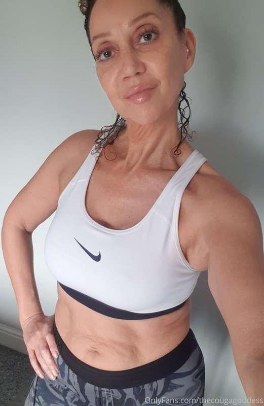 Need a workout buddy badly....any offers?!😝 5