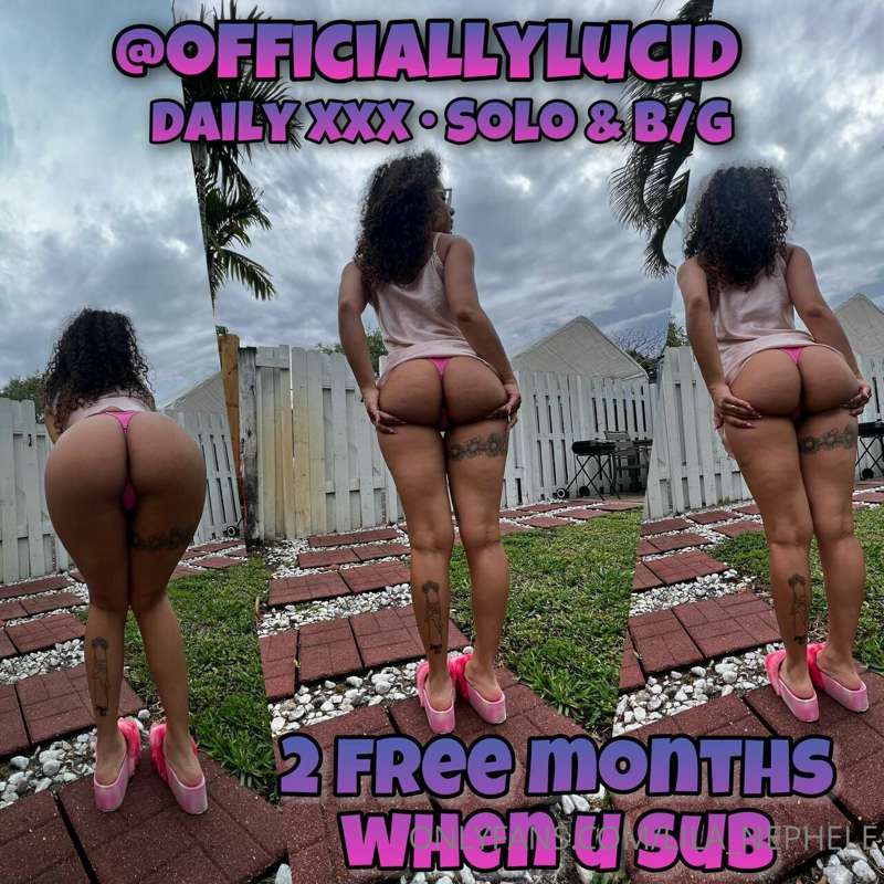 ##Swipe to the left 👉🏽 to see all my 🥵 HOT friends sexy pict..